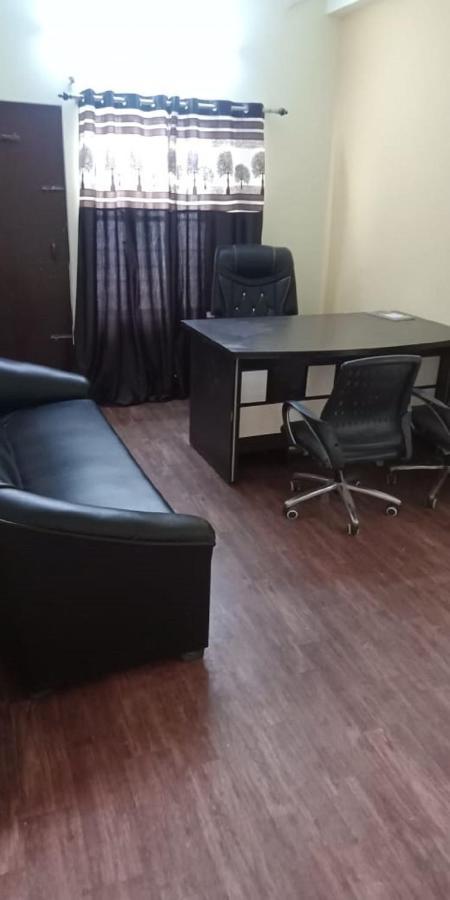 Varanasi Paradise Екстериор снимка